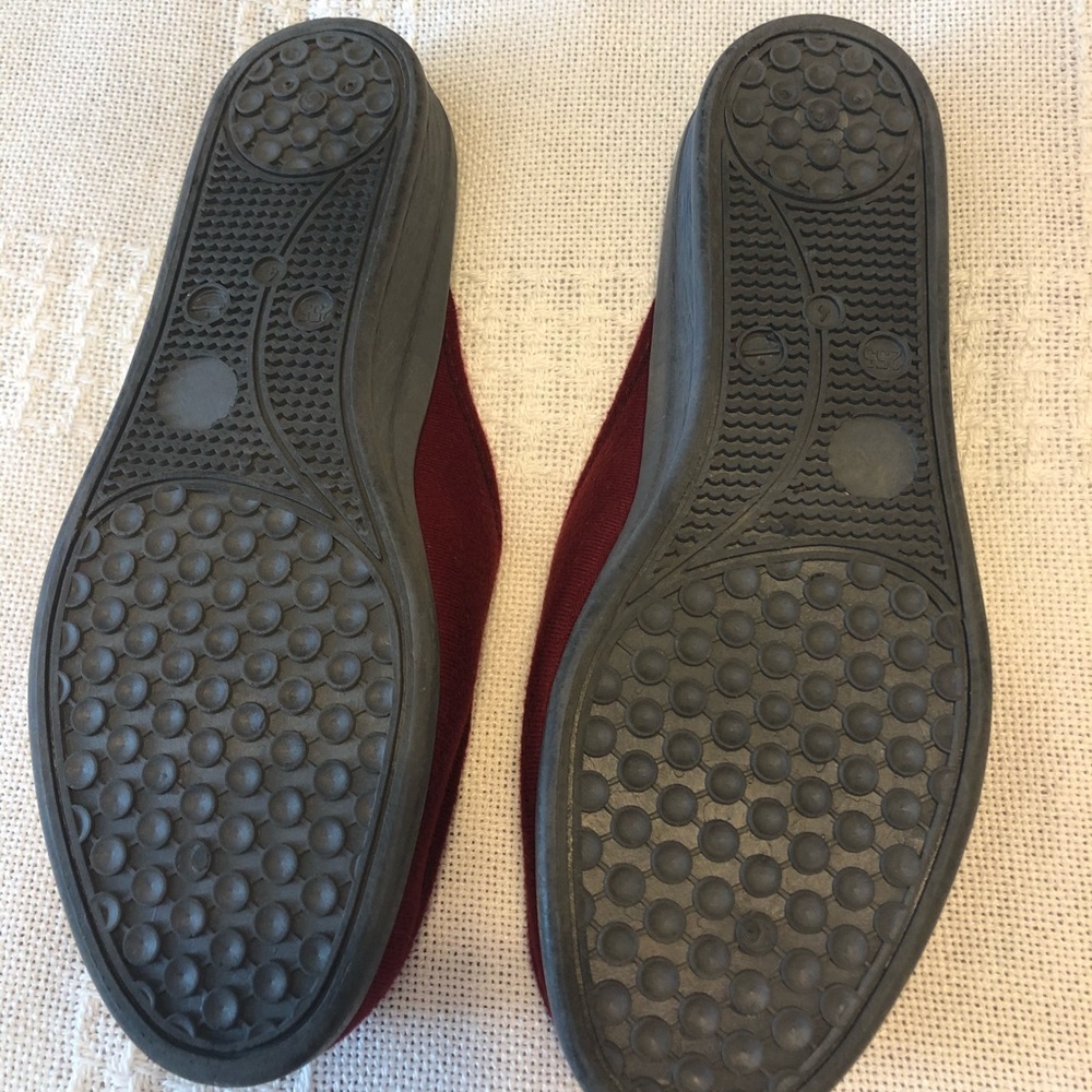 Beautiful floral shoes! - Picture 4 of 10